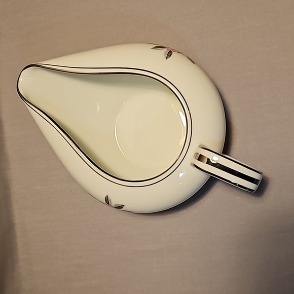 Noritake Rosales 5790 2 1/2" Creamer - Picture 3 of 9